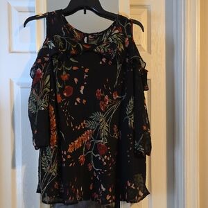 Roz & Ali Black Floral Blouse